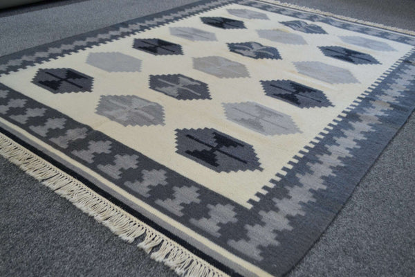 Kilim Rug Wool Indian 195cm x 145cm Kelim Cream Grey Hand Woven Knotted 6.5ft x 5ft -Rug