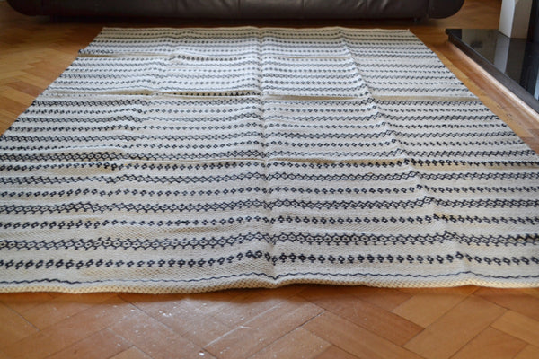 Large Black and White Rug Wool Kilim 5x8 - DesignsEmporium