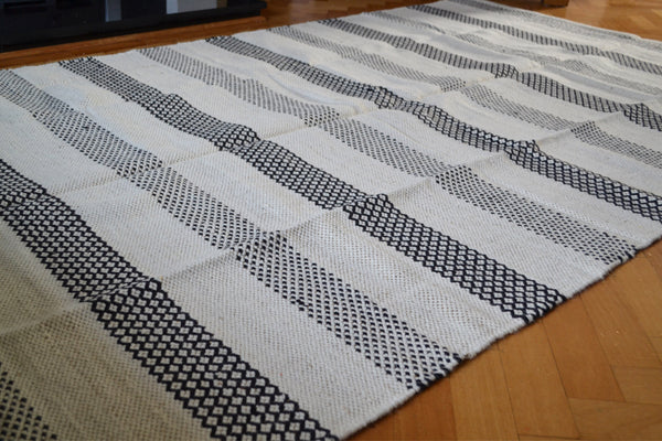 Large Kilim White Black  Rug Reversible Diamonds Stripes Wool - 5x8 - DesignsEmporium