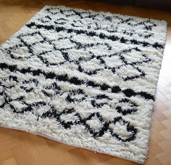 Shaggy Wool Rug 140cm x 200cm High Pile Black Cream Hand Woven Tufted Carpet - DesignsEmporium
