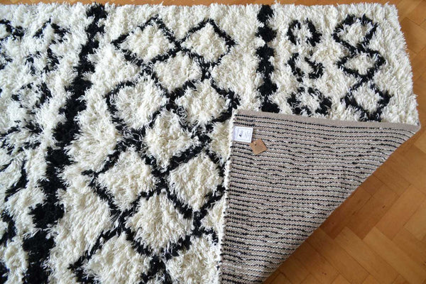 Shaggy Wool Rug 140cm x 200cm High Pile Black Cream Hand Woven Tufted Carpet - DesignsEmporium