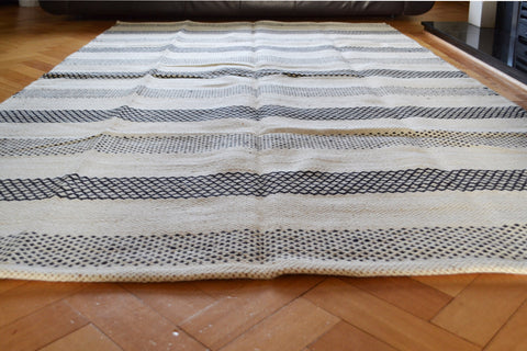 Large Kilim White Black  Rug Reversible Diamonds Stripes Wool - 5x8 - DesignsEmporium